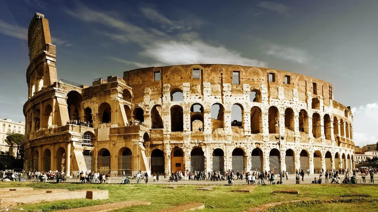 Ancient Roman Engineering Innovations That Still Influence Modern Homes