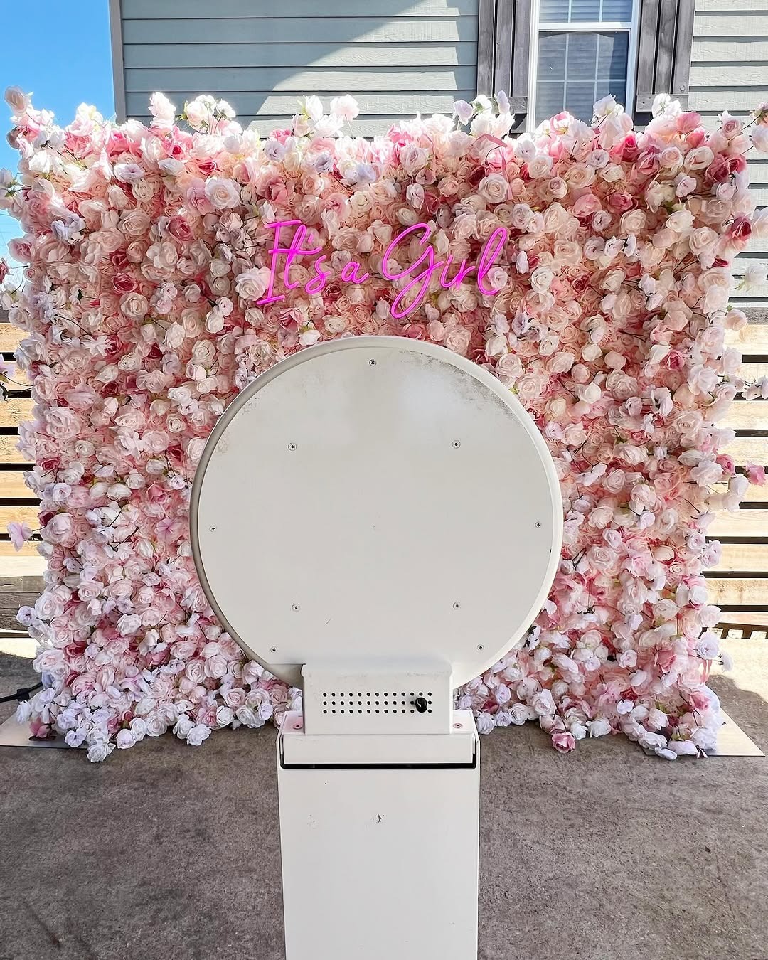 Using Photo Booth Rental New York to Make Weddings Unforgettable